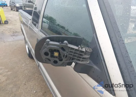 2001 Chevrolet S-10 Ls from USA, damaged, VIN 1GCCS19W018124714